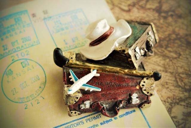 定方財務顧問-計畫出國嗎？先來複習旅遊平安險投保6大重點！-1