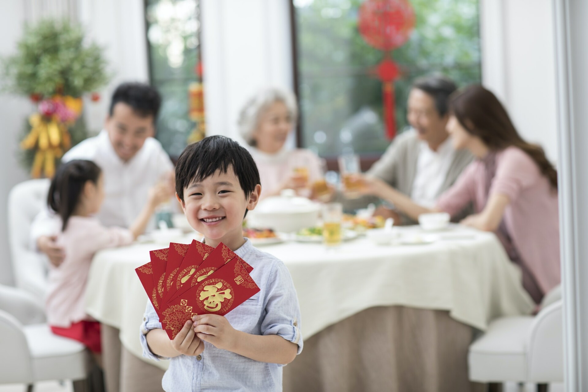 定方財務顧問-父母善用過年紅包壓歲錢，專家建議6步驟建立孩子理財觀念-1